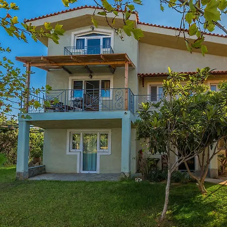 The Small Village 4*