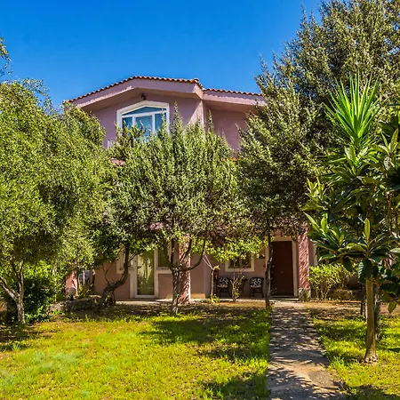 The Small Village 4* ماستيخاري