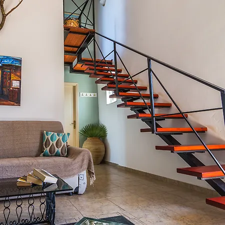 The Small Village فندق 4*