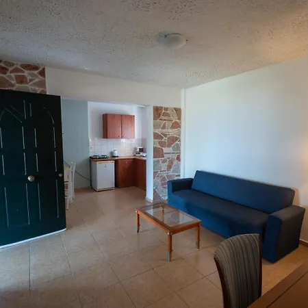 The Small Village 4* ماستيخاري