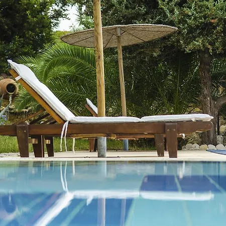 فندق The Small Village ماستيخاري