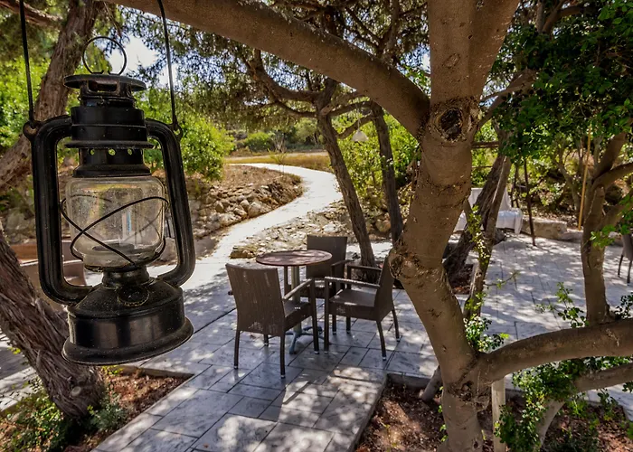 The Small Village Ξενοδοχείο 4*