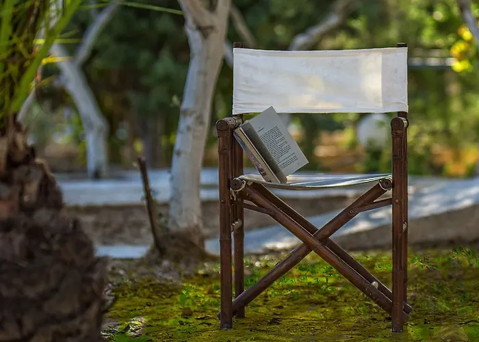 Ξενοδοχείο The Small Village