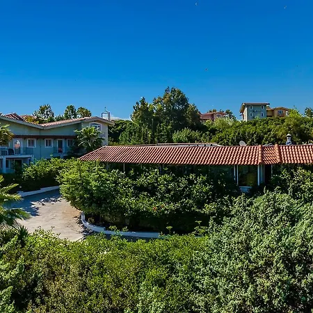 The Small Village Hotel 4*