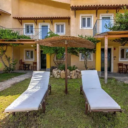 The Small Village 마스티차리