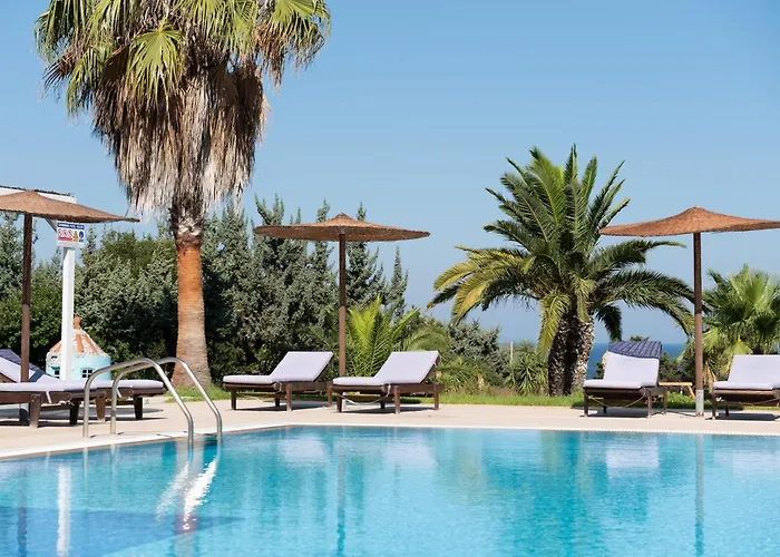 The Small Village 4* מסטיכרי